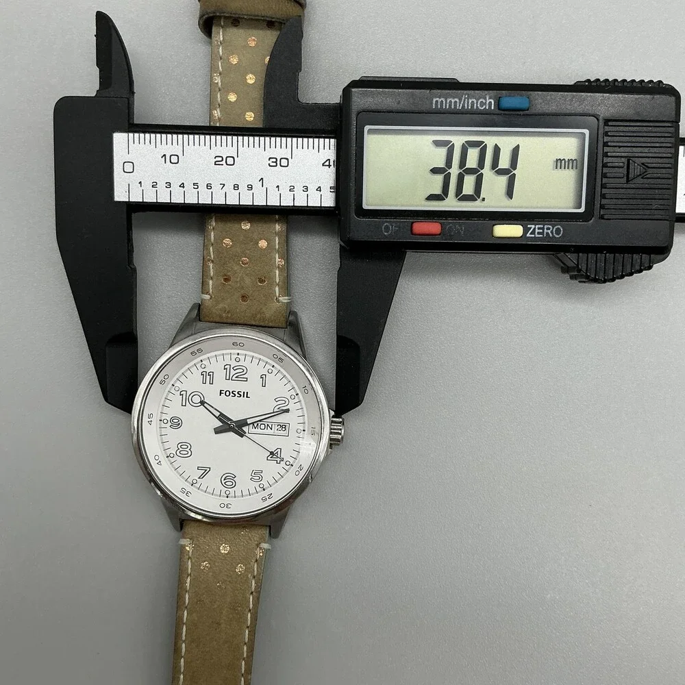 Fossil Womens Watch 38mm Silver Tone Leather Day Date BQ1622 New Battery
